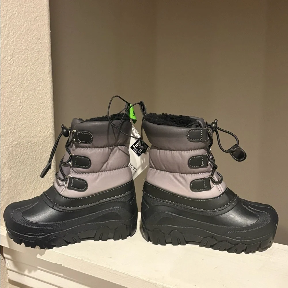 Member's Mark Youth Kids Snow Winter Rain Boots, Size 9/10, Black Silver NWT